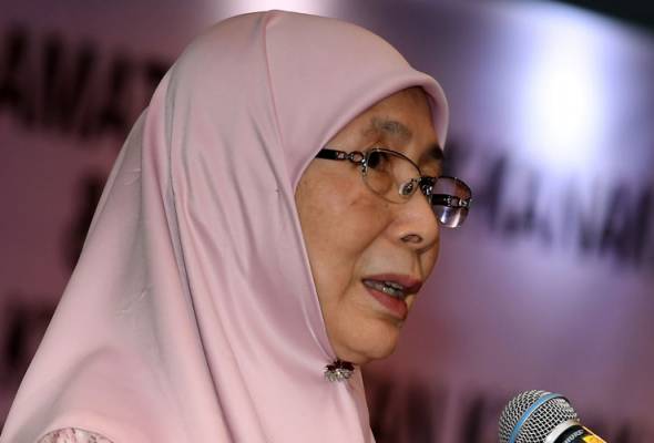 Dato Seri Wan Azizah  YOY Network